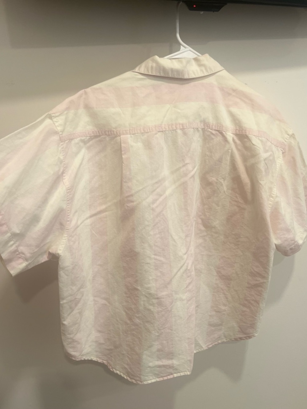 Vintage Pink and Cream Striped Short-Sleeve Button Shirt - Picture 5 of 7
